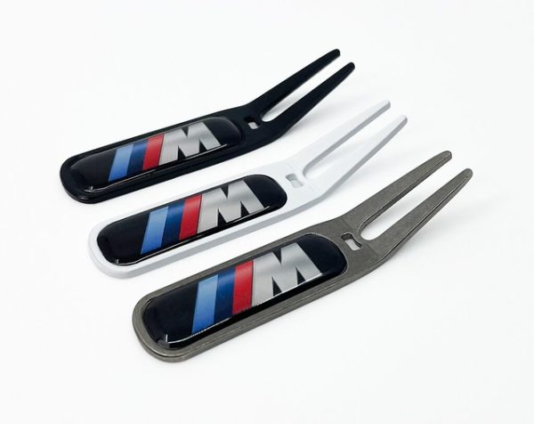 BENT GOLF DIVOT REPAIR TOOL