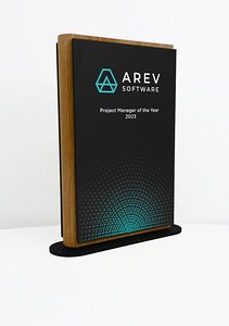 Atom Award Large - Matt Black