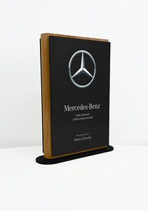 Atom Award Medium - Matt Black